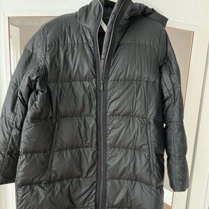 lululemon women’s size 12 Cloudscape long coat